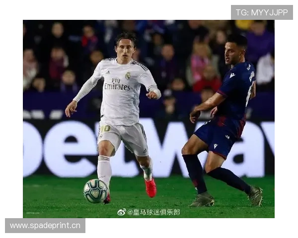 赖斯与卡塞米罗:防守型中场战术角色对比 赖斯与卡塞米罗:防守型中场战术角色对比