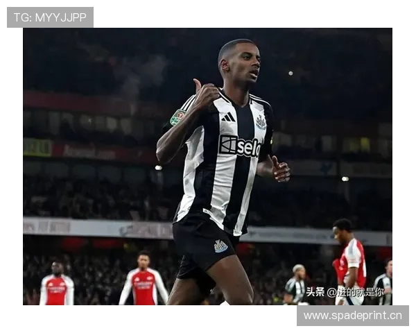 伊萨克技术能力解析:为何逐渐跻身顶级中锋行列 伊萨克技术能力解析:为何逐渐跻身顶级中锋行列